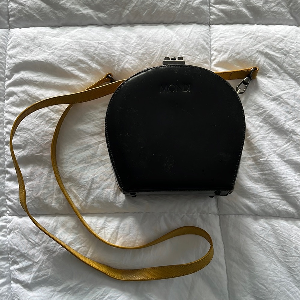 vintage mondi cross body